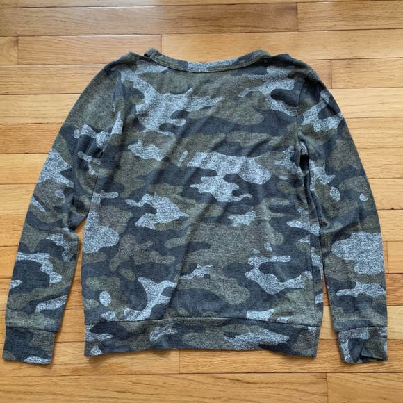 Almost Famous Camo Long Sleeve Shirt - Picture 4 of 7